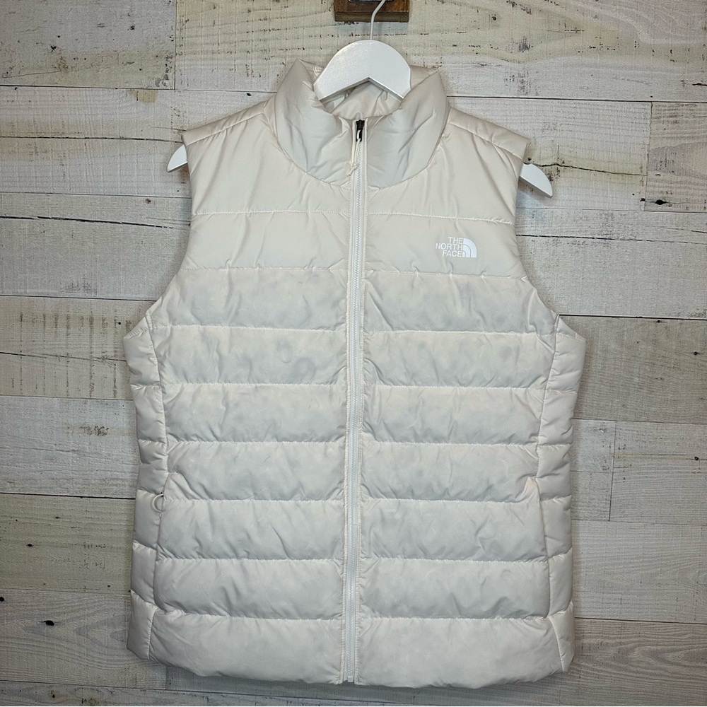 The North Face Women’s Aconcagua 3 Vest
Color: White Dune - Picture 5 of 16